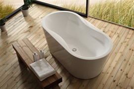 BELBAGNO BB407 Ванна акриловая отельностоящая овальная в комплекте со сливом-переливом цвета хром